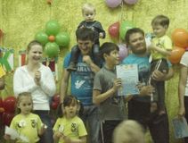 Совместное спортивное развлечение детей и родителей (6 группа)