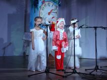 Группа "Подсолнушки" (Филоненко Эвелина, Портяной Сергей, Катасонова Арина), занявшие 3 место в конкурсе "Январский звездопад".